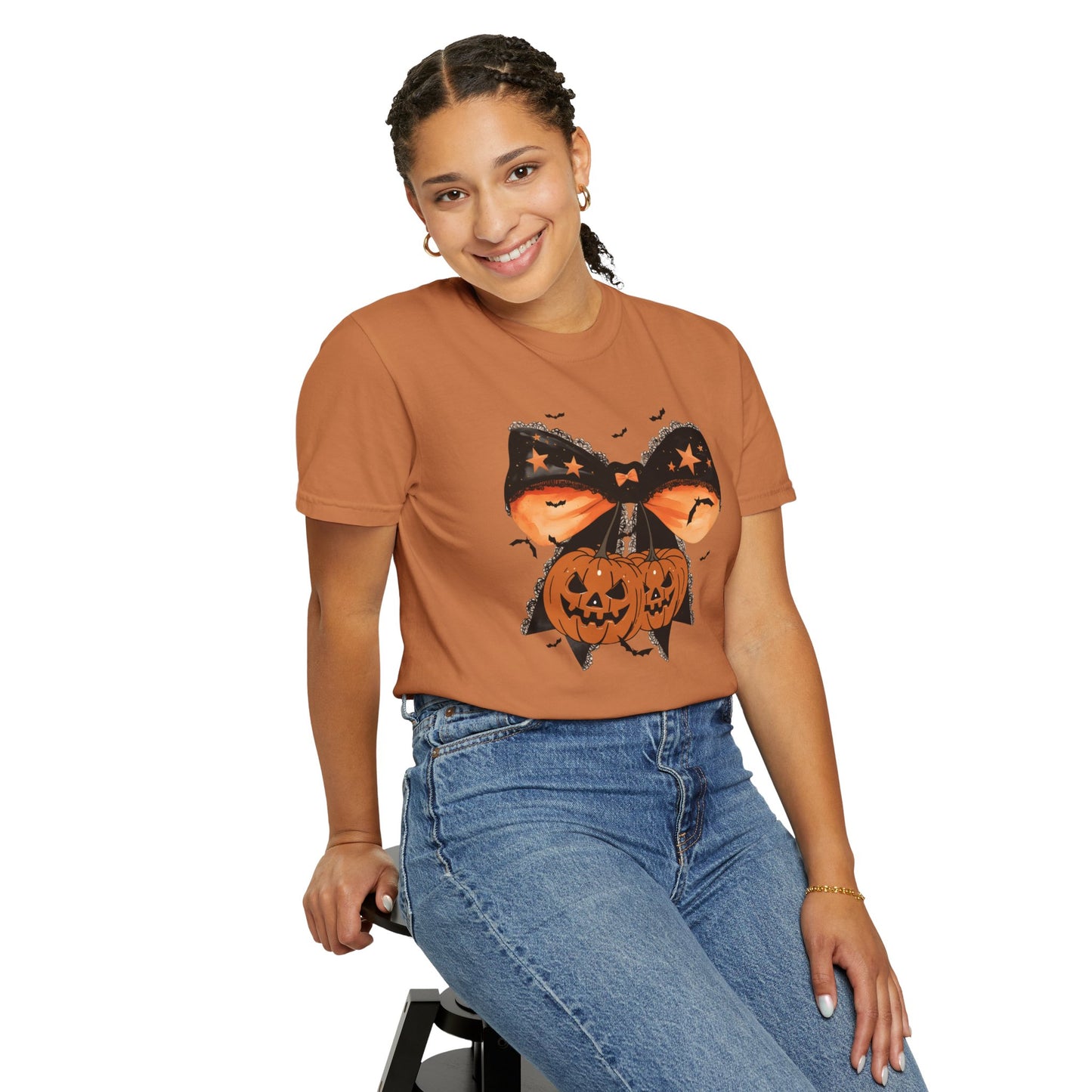 Halloween Graphic T-shirt, Spooky Unisex Shirt, Pumpkin Bow Vibe T-shirt, Casual Fall Tee, Gift for Halloween Lovers