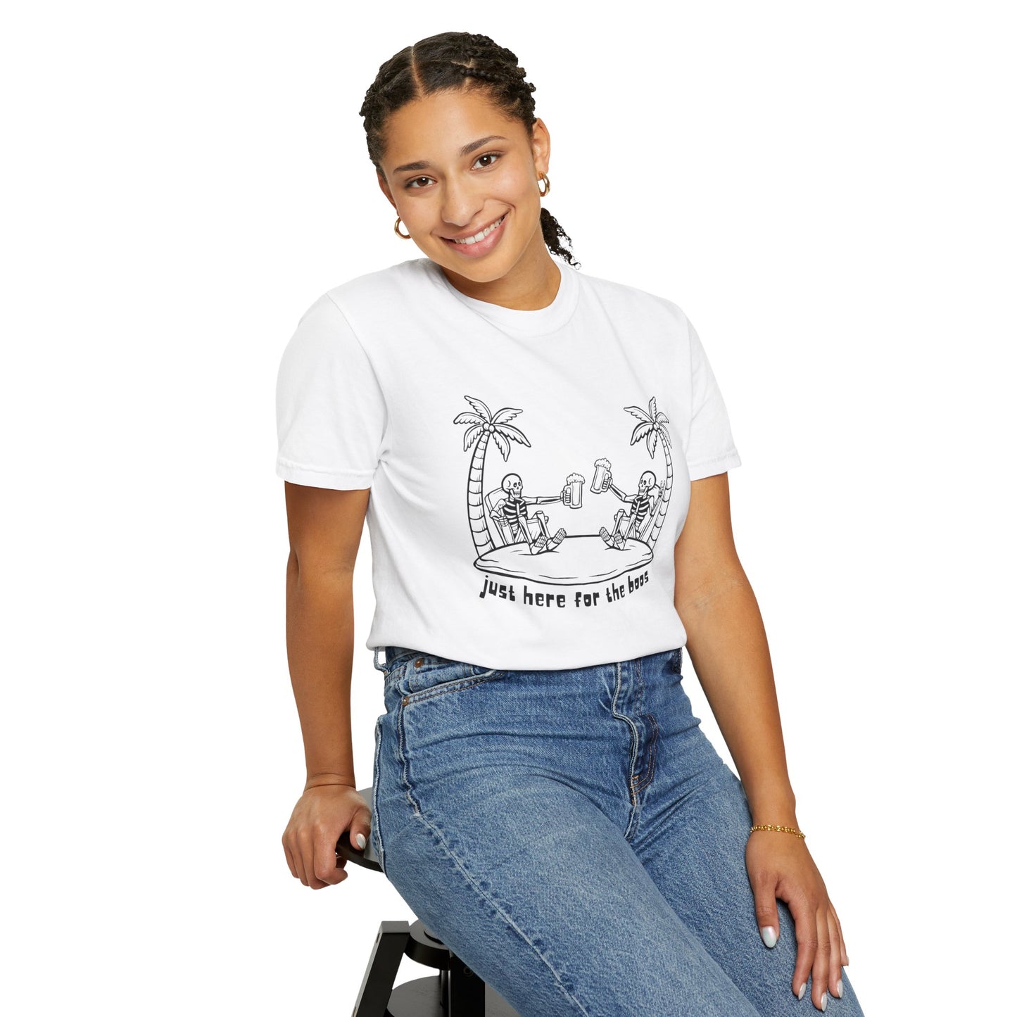 T-Shirt featuring 'Just Here for the Booze' Design for Fun-loving Spirits, Partywear, Gift for Friends, Casual Outing, Beach Vibes, [...]