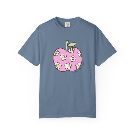 Teacher Apple Unisex T-shirt - It's a Good Day to Teach