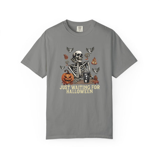 Halloween Skeleton Graphic Tee | Just Waiting for Halloween | Unisex Spooky T-shirt, Fall Fashion, Halloween Costume, Festive Apparel